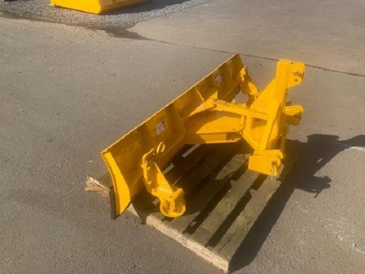 450mm x 1800mm Manual Snow Blade c/w Cat 1